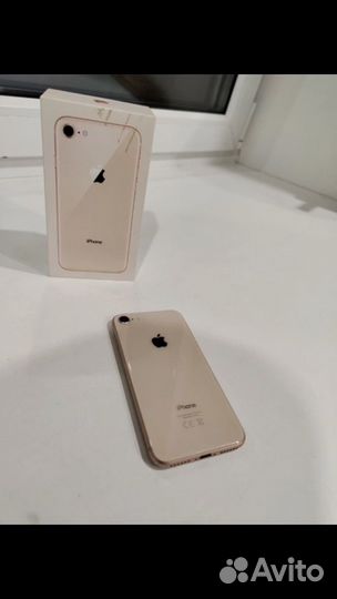 iPhone 8, 64 ГБ