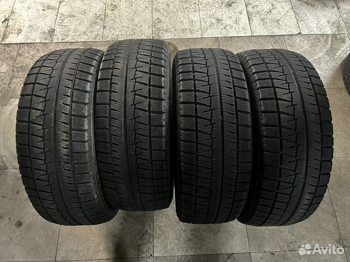 Bridgestone Blizzak DM-V3 205/55 R16
