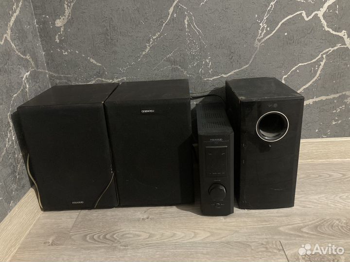 Колонки рабочие,моноблок