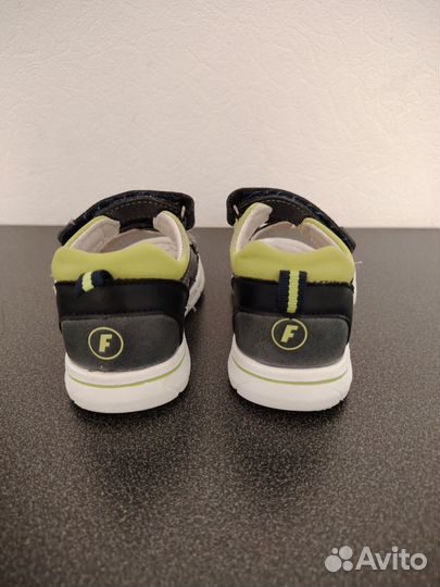 Сандалии для мальчика 25 размер