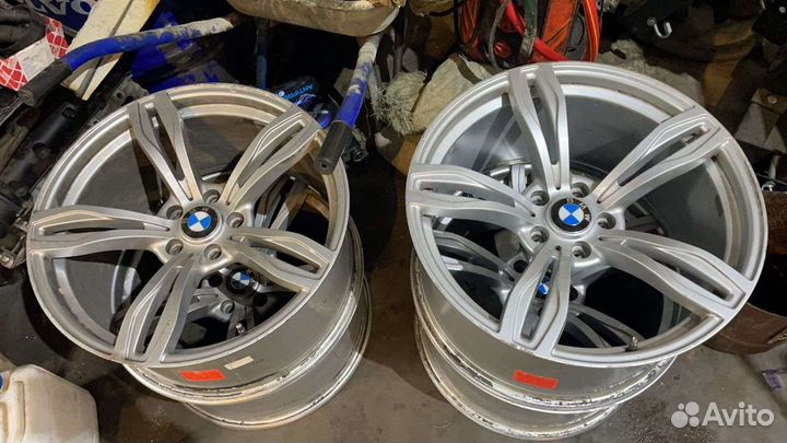 Комплект разношироких дисков R20 343 стиль