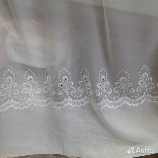 Тюль-вуаль белая с вышивкой. выс.140см Для кухни
