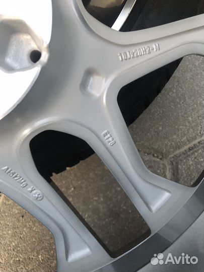 R20 Michelin Alpin 5 DT 285/40, PCD 5x112 DIA 66.6