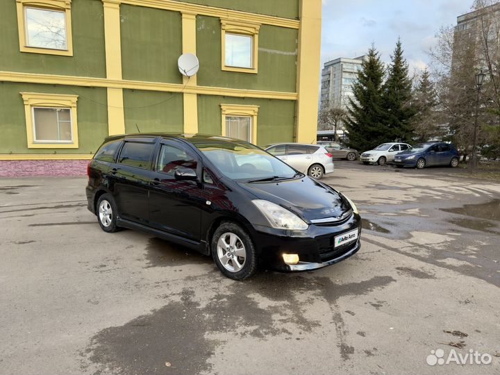 Toyota Wish 1.8 AT, 2006, 186 100 км