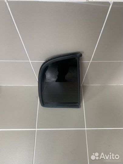 Стекло двери заднее правое Hyundai Getz