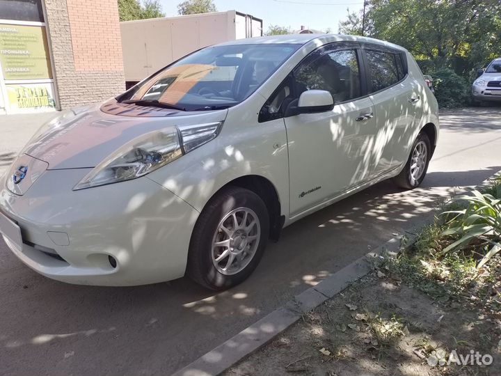 Nissan Leaf AT, 2012, 88 888 км