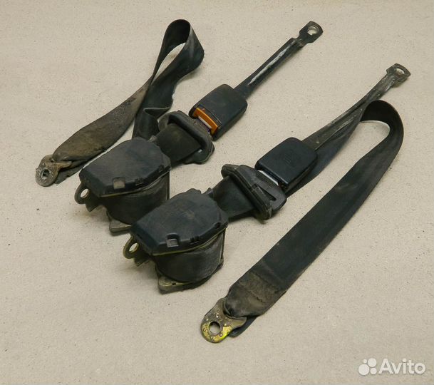 Ремень безопасности передний Audi 80 B3