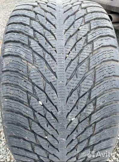 Nokian Tyres Hakkapeliitta R3 SUV 275/40 R20 и 315/35 R20