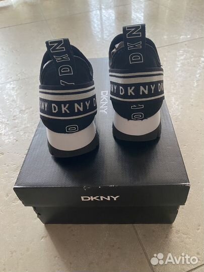 Кроссовки женские dkny