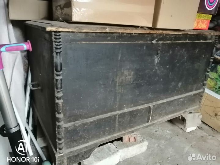 Старинный сундук