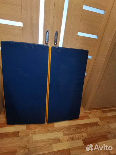 Мат гимнастический складной