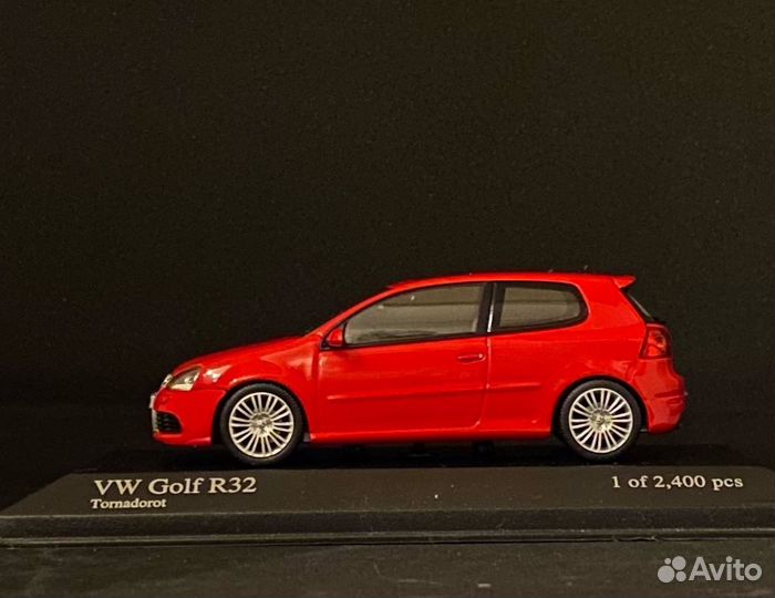 Модель Volkswagen golf R32 1/43 Minichamps