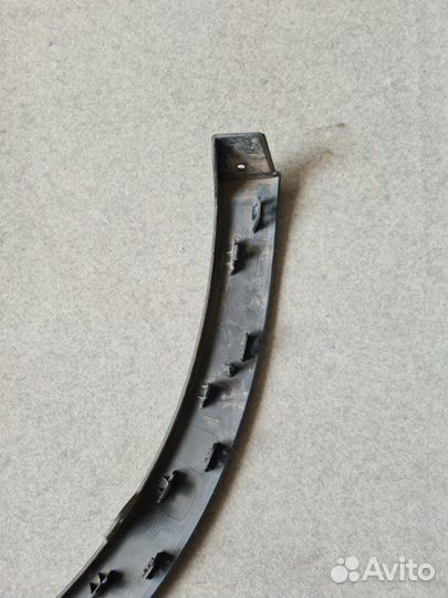 Накладка крыла передняя правая Renault Arkana 1