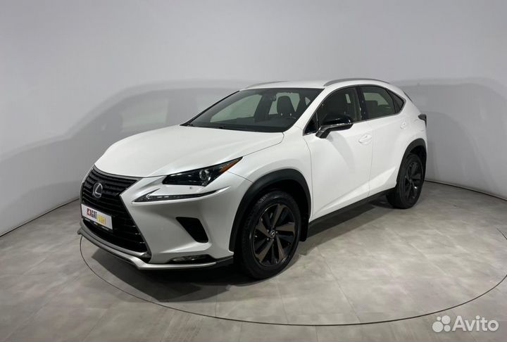 Lexus NX, 2021