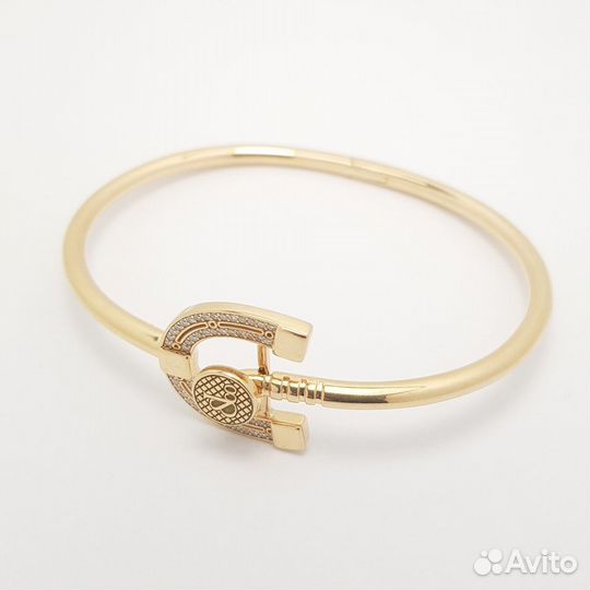 Золотой браслет с бриллиантами Cartier Love