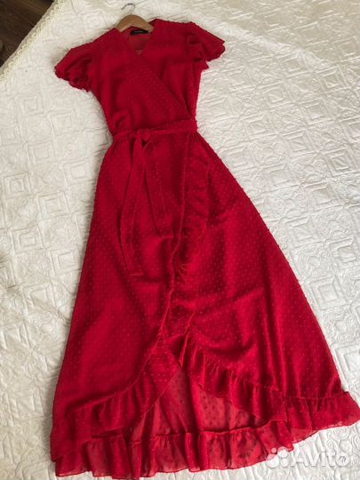 Платье красное