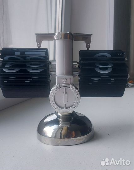 Перекидные часы Flip-clock