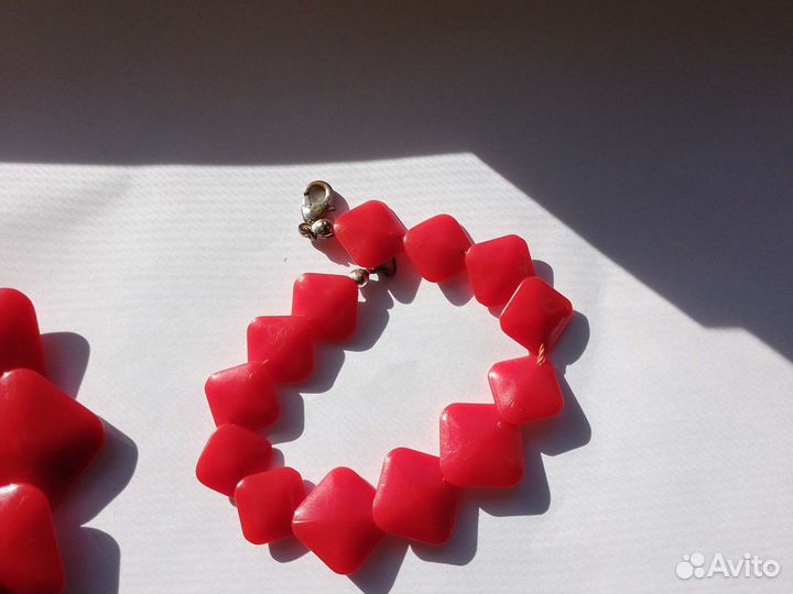 Набор браслет и бусы