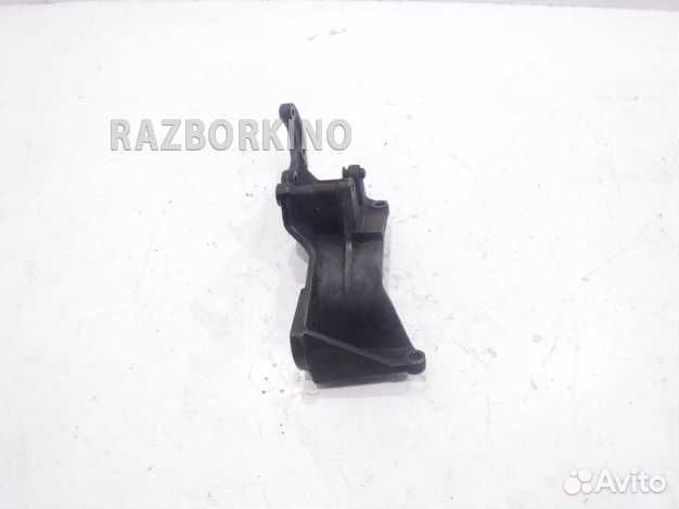 Кронштейн генератора Форд