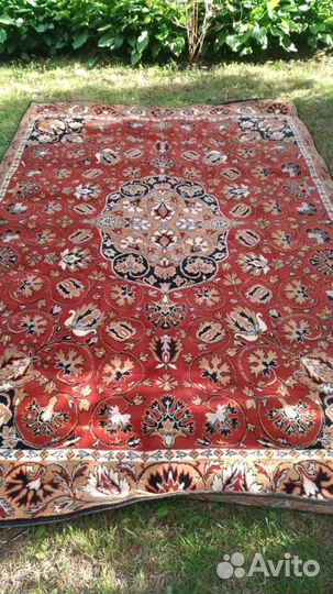 Ковер шерстяной