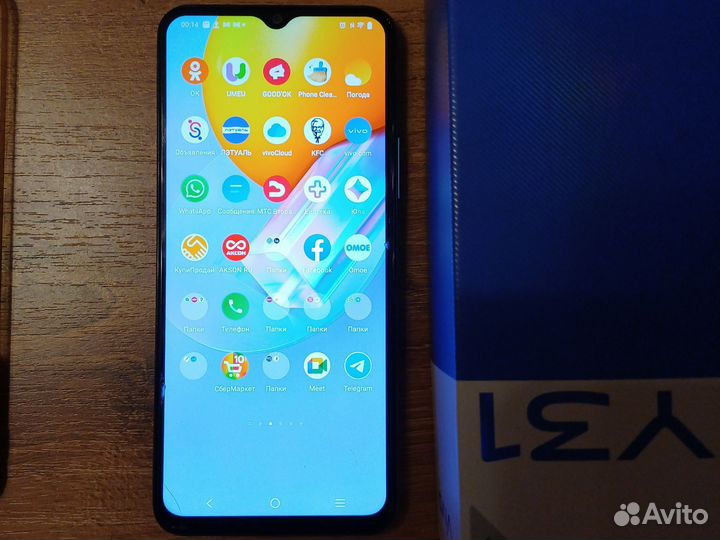 Телефон Vivo y31