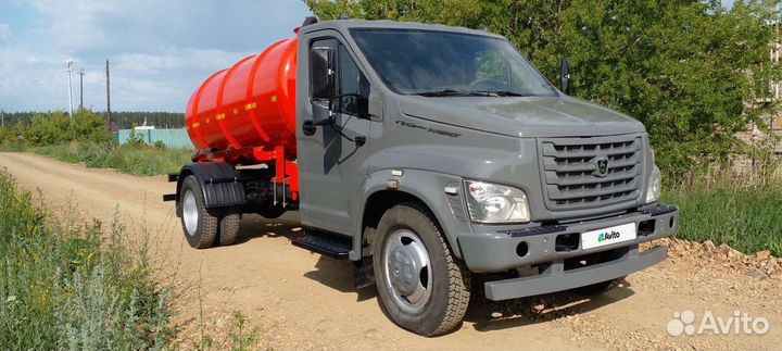 Газон Некст Вакуумная машина ко-522N
