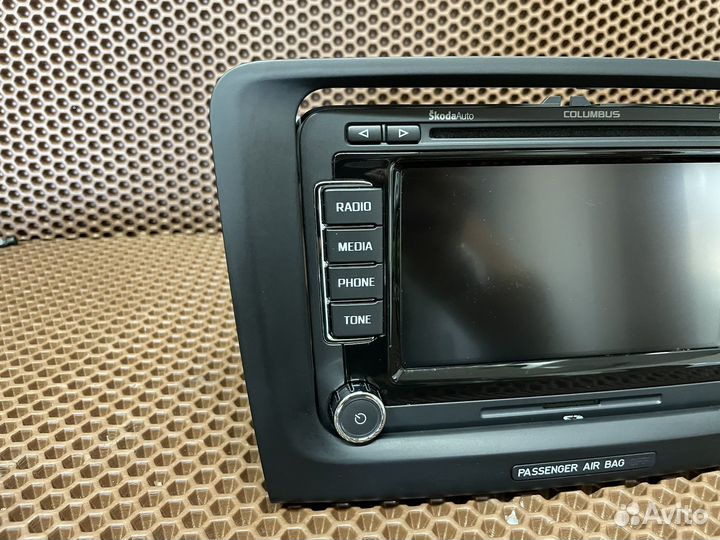 Магнитола columbus Skoda Superb 2 2011