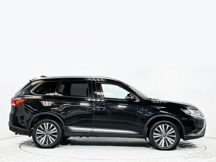 Mitsubishi Outlander 2.0 CVT, 2019, 113 939 км