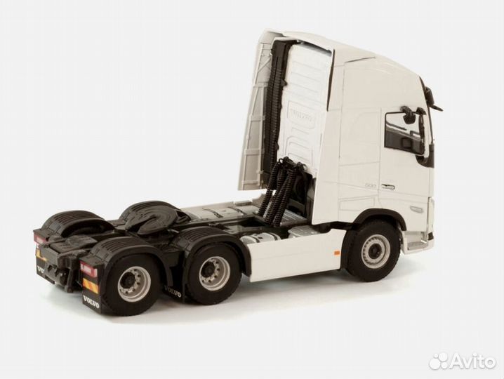 1/50 тягач Volvo FH5 3 оси WSI 1:50