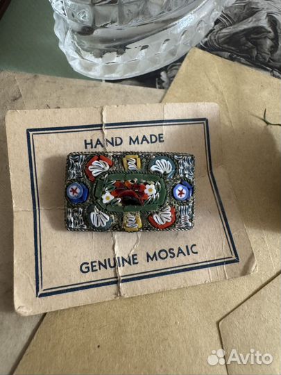 Антикварная брошь с микромозайкой
