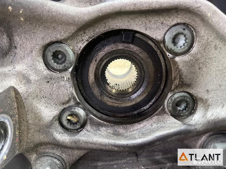 Ступица передняя правая audi A6