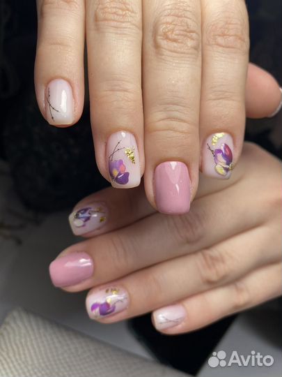 Модель на маникюр