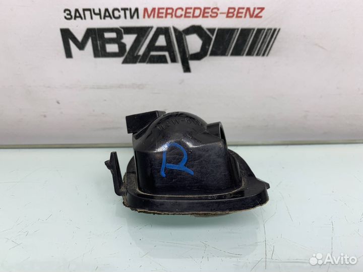 Подсветка зеркала правого Mercedes W164 ML 164