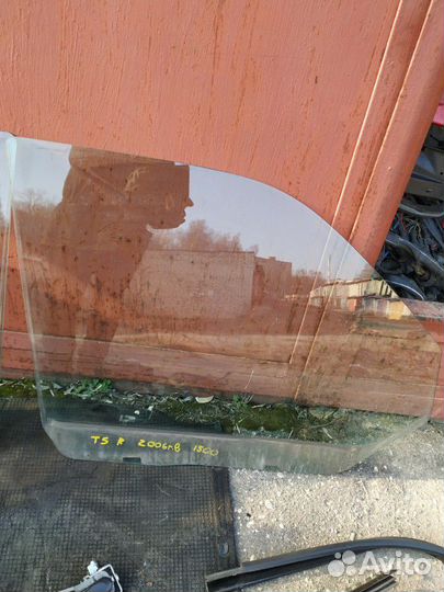 Транспортер Т5 Стекло переднее правое оригинал