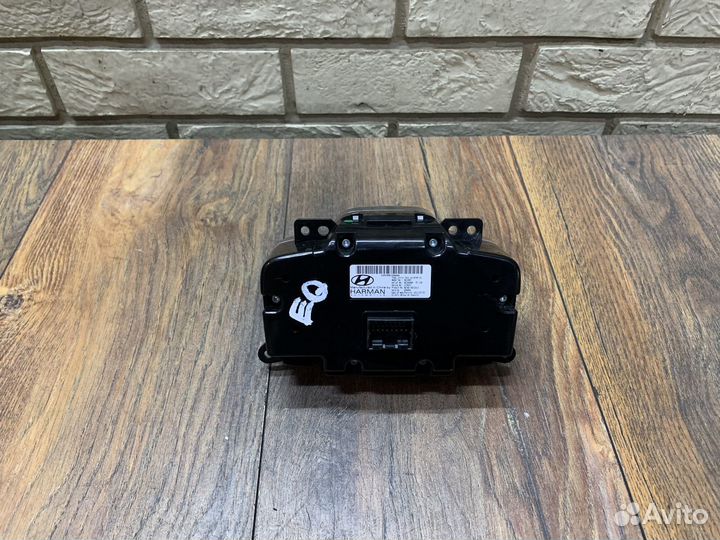 Hyundai Equus 2009-2016 Блок кнопок в консоль