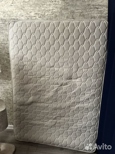 Матрас 140х200 б/у