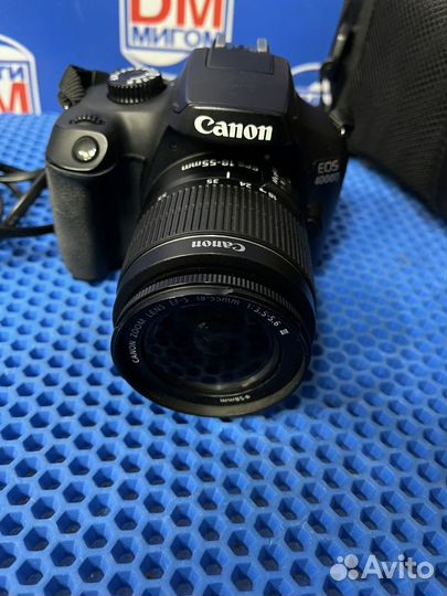 Я) Фотоаппарат Canon 4000D