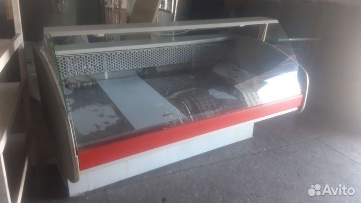 Холодильная витрина бу