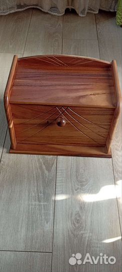 Хлебница деревянная новая