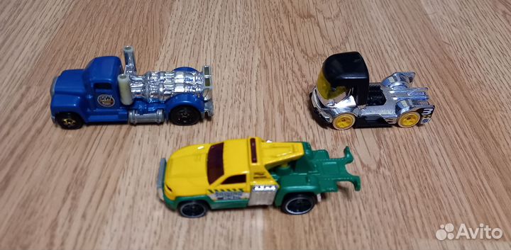 Hot wheels машинки коллекционные