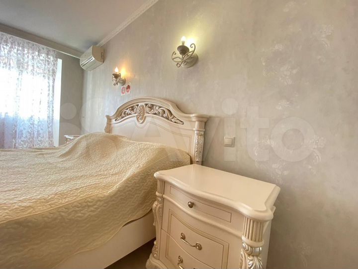 4-к. квартира, 148 м², 9/10 эт.