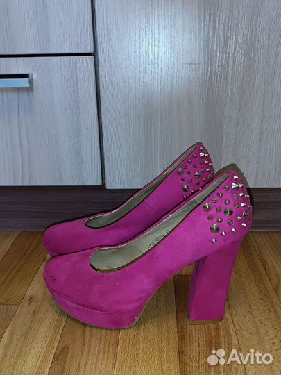 Туфли женские 41 размер на высоком каблуке