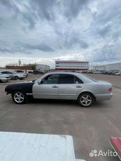 Mercedes-Benz E-класс 2.4 AT, 1998, 335 000 км