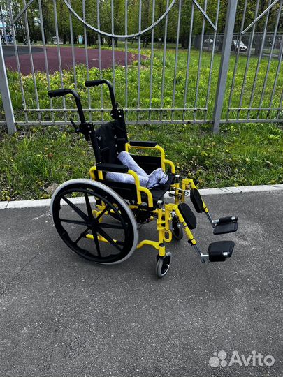 Кресло коляска инвалидная детская