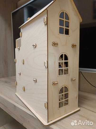 Домик кукольный