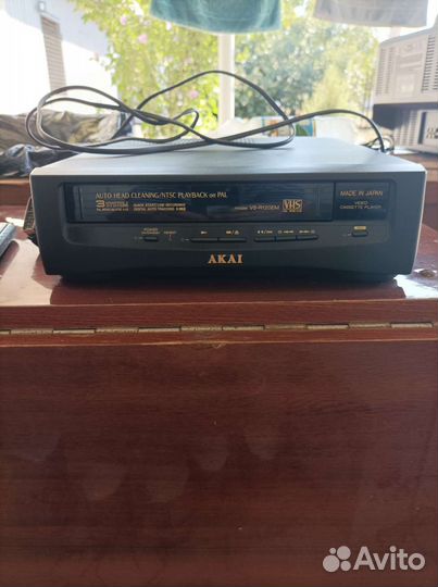 Видеомагнитофон