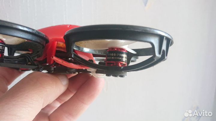 Гоночный легкий FPV квадрокоптер ET115