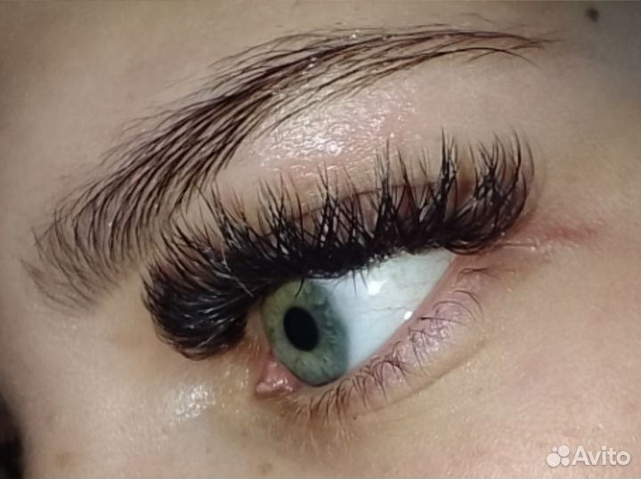 Наращивание ресниц и ногтей