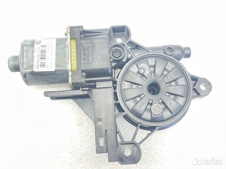 Моторчик стеклоподъемника передний правый