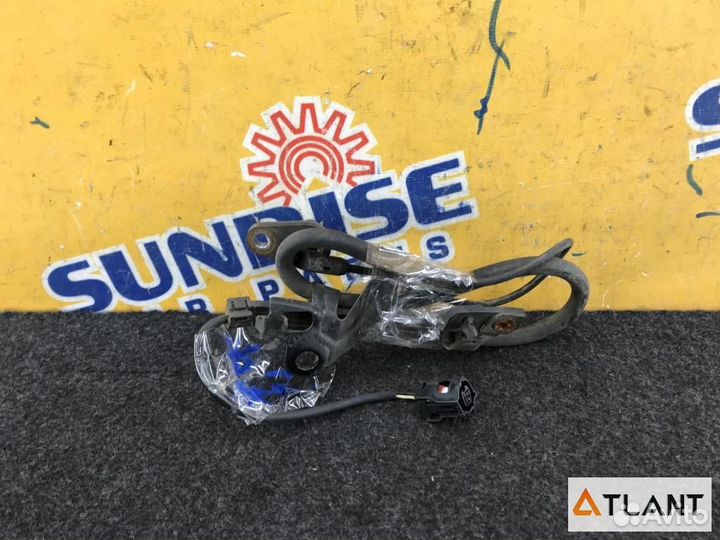 Датчик abs передний правый toyota voxy